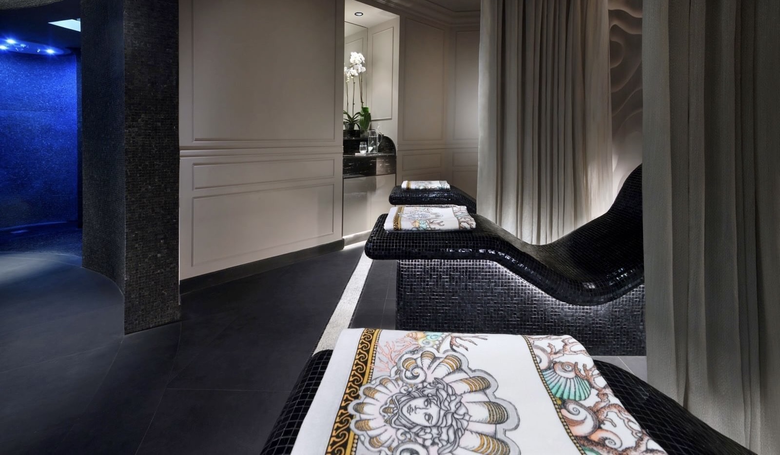 Palazzo Versace Dubai, Spojené arabské emiráty Dubaj